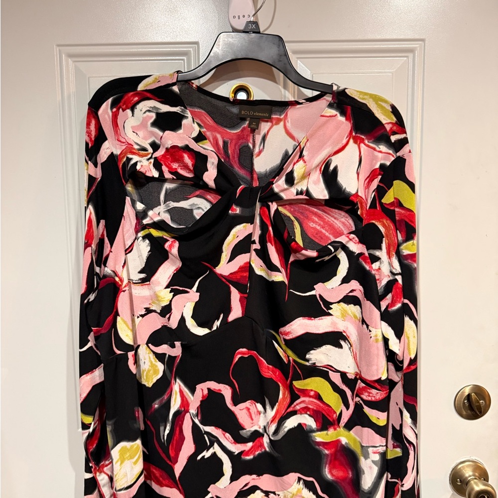 BOLD elements Women's Vibrant Floral Blouse - Black, Pink, Yellow